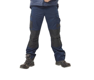 Pantalon à plusieurs poches et renforts