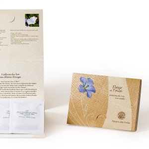 CARTE PERSONNALISÉE 4 VOLETS AVEC 3 SACHET DE GRAINES