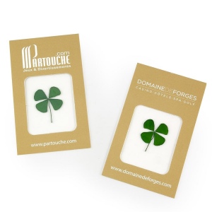 Porte bonheur en carte de poche - Trèfle à 4 feuilles séché