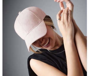 Casquette 6 panneaux en faux daim
