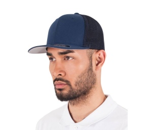 Casquette flexfit style trucker
