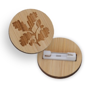 Badge en bambou