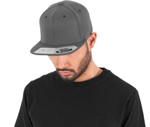 Casquette ajustée à visière plate