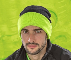 Bonnet en polyester recyclé avec rabat contrasté