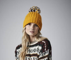 Bonnet avec pompon