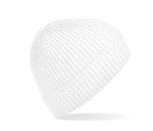 Bonnet en maille côtelée