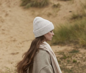 Bonnet en maille côtelée