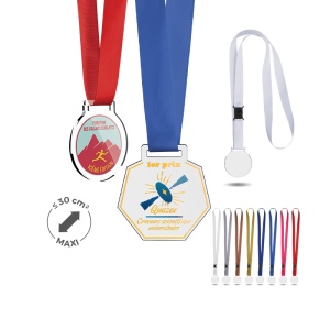 MEDAILLE PLASTIQUE (PMMA) EP 3 mm ET MAXI 30 cm2 AVEC CORDON SATIN