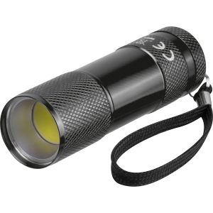 Lampe de poche avec 3 pils dans une boîte*