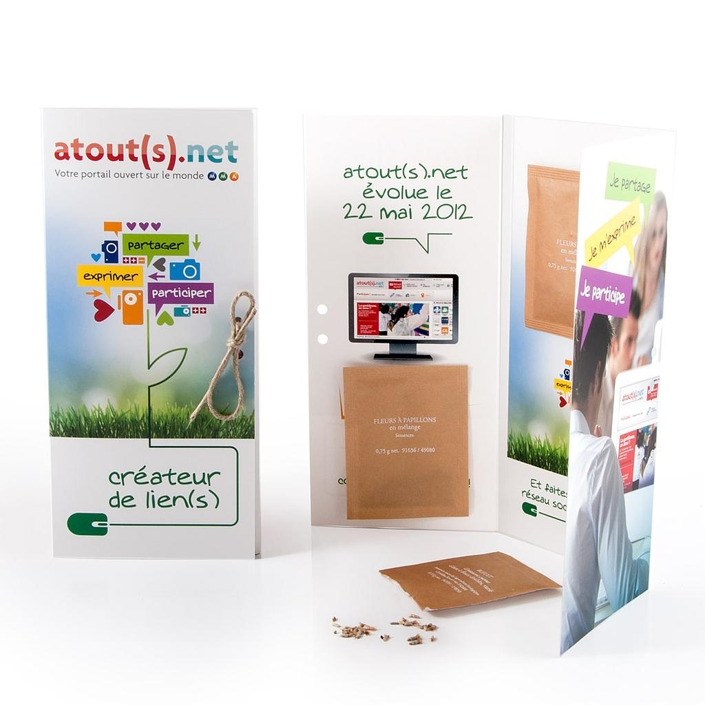 CARTE PERSONNALISÉE 3 VOLETS AVEC 2 SACHET DE GRAINES