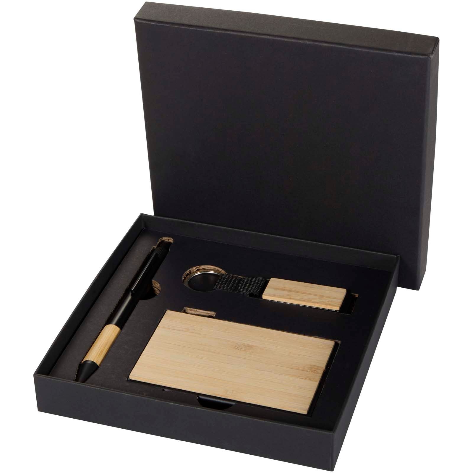 Ensemble cadeau Minka avec stylo bille en aluminium recyclé RCS, porte-clés et porte-cartes RFID