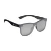 Lunettes de soleil classiques avec une touche moderne et cool