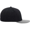 Casquette à visière plate