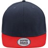 Casquette à visière plate
