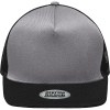 Casquette à visière plate