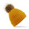 Bonnet epais avec pompon en fausse fourrure