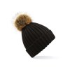 Bonnet epais avec pompon en fausse fourrure
