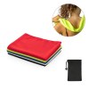 BERNAL. Serviette de sport en rPET avec pochette en non-tissé