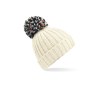 Bonnet avec pompon