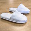 Chaussons de luxe en micro éponge avec logo brodé