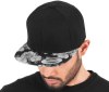 Casquette 6 pans impression rose sur la visière