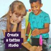Tattoo Factory Kit III. Jeu éducatif livré avec un sac cadeau en papier kraft (115 g/m²)