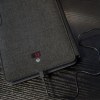 Conférencier avec chargeur
