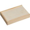 Cartes de jeu dans boîte en bois avec dé