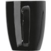 Tasse colorée et intérieur blanc
