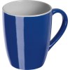 Tasse colorée et intérieur blanc