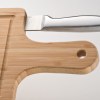 Planche à découper en bambou avec couteau