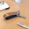 PORTE-CLE VIS EN SIMILI-CUIR LISSE MARRON