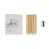 Set composé de 6 crayons en bois, taille-crayon en plastique et album, dans une boite