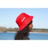 Chapeau baquet au look moderne et à la coupe confortable